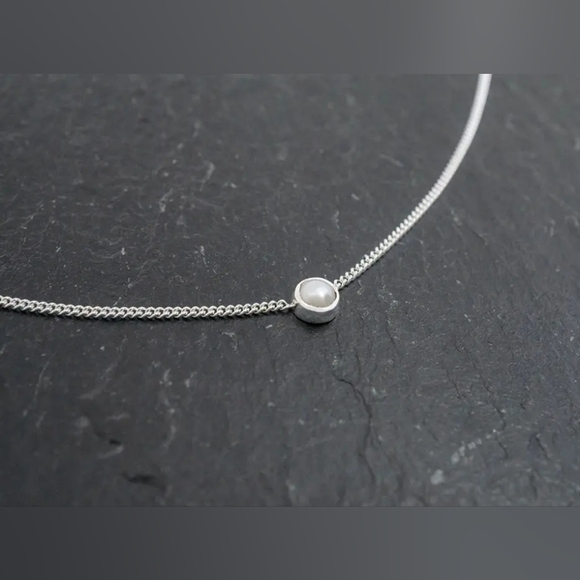 ❤️ PETITE PEARL STERLING SILVER NECKLACE - Picture 1 of 7